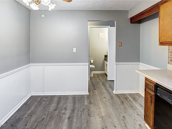4th image of 7436 Pine River Ct #C52
