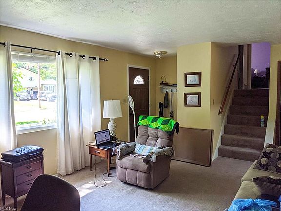 2nd image of 6751 Cypress Dr