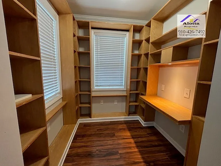 213 Marshall Rd — Photo 4