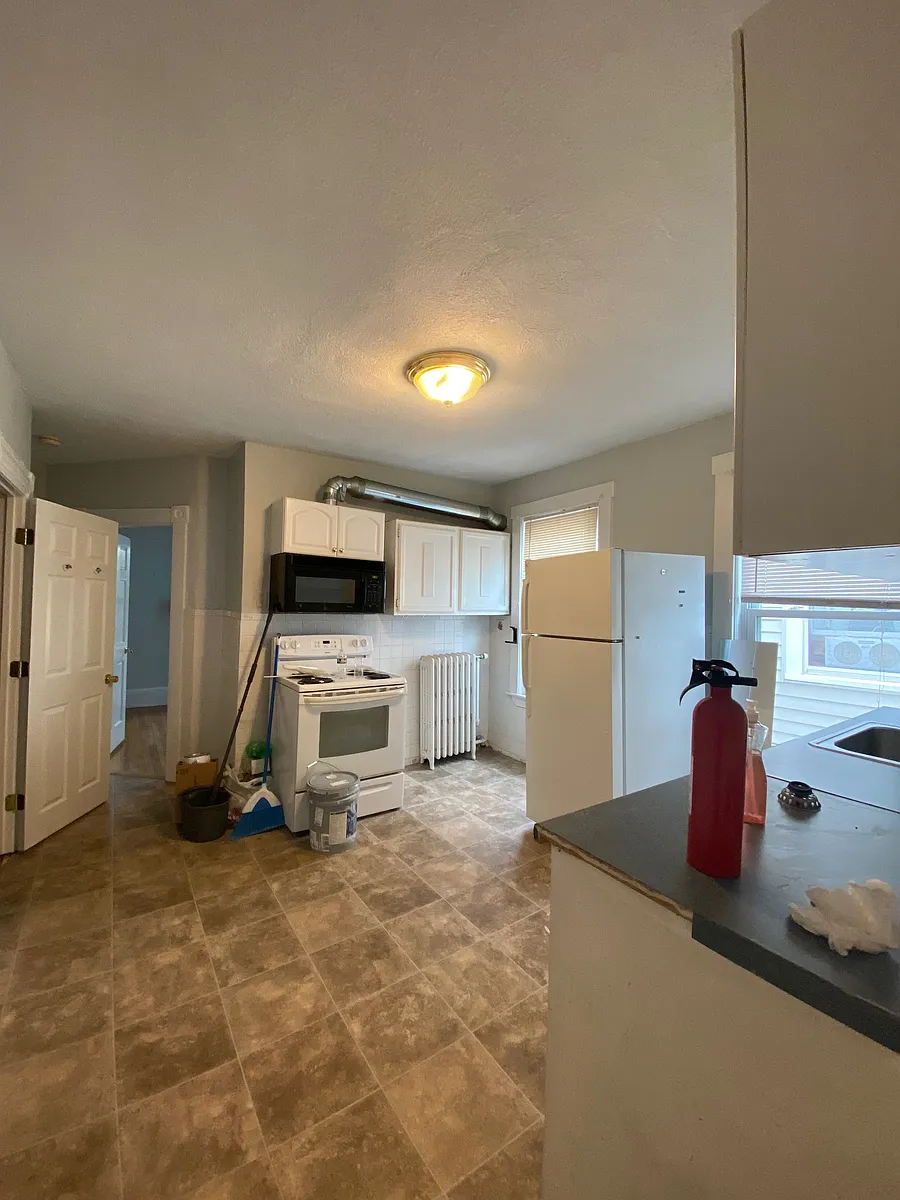 Building Photo - 254 Western Ave #1