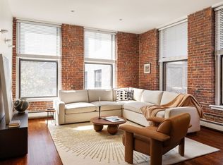 69 Harvey St APT 7, Cambridge, MA 02140