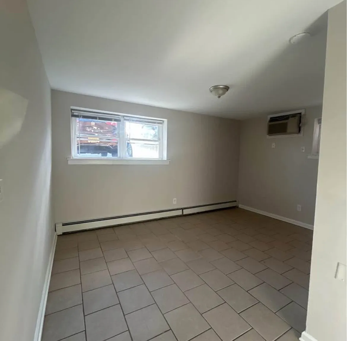 5 Bernice Rd — Photo 3