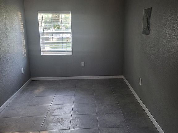 4th image of 107 Winship Rd #107