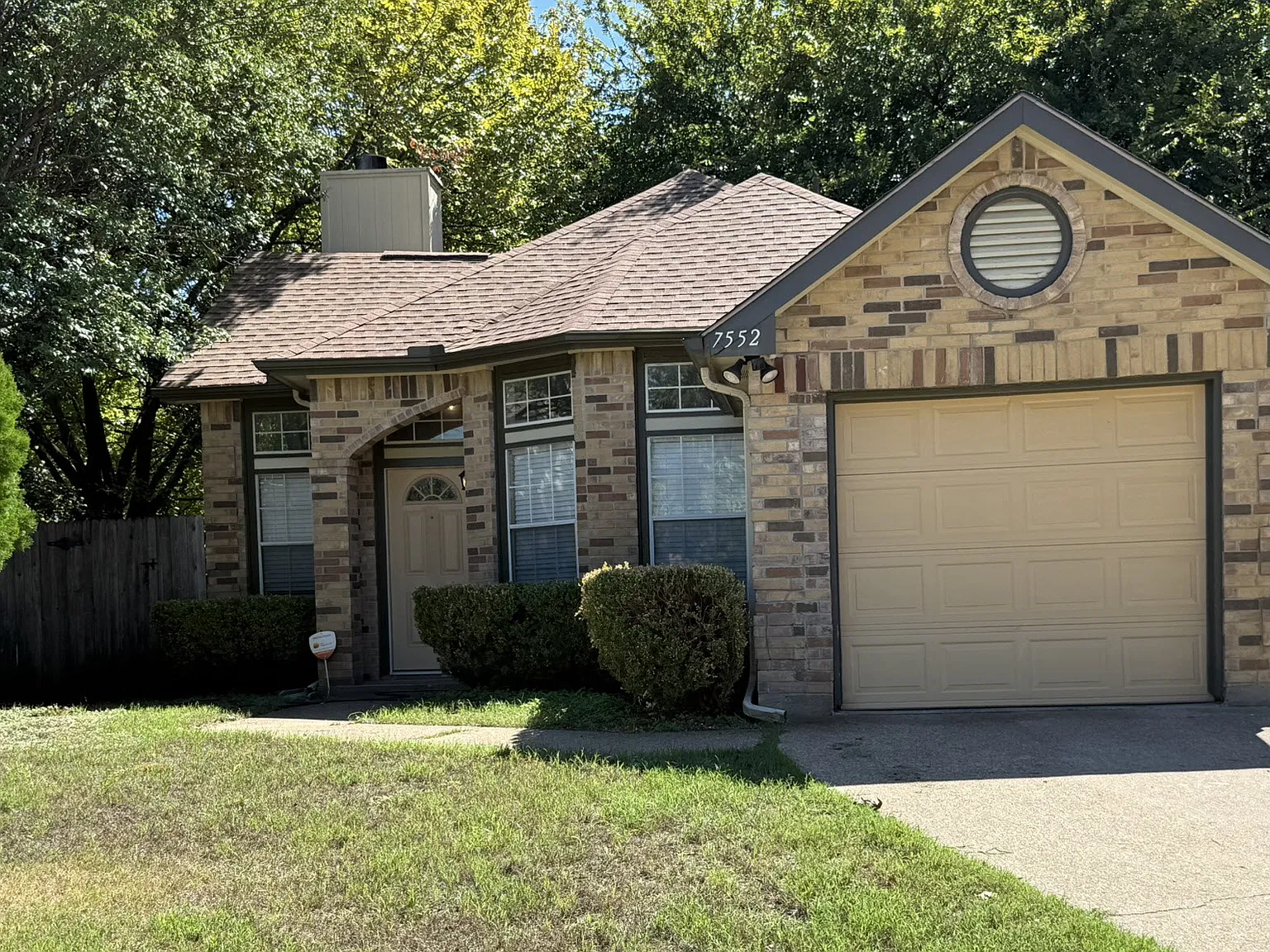 Arbor Hill Dr, Fort Worth — Photo 2