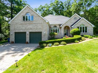 27028 S Pebble Beach Ct, Crete, IL 60417
