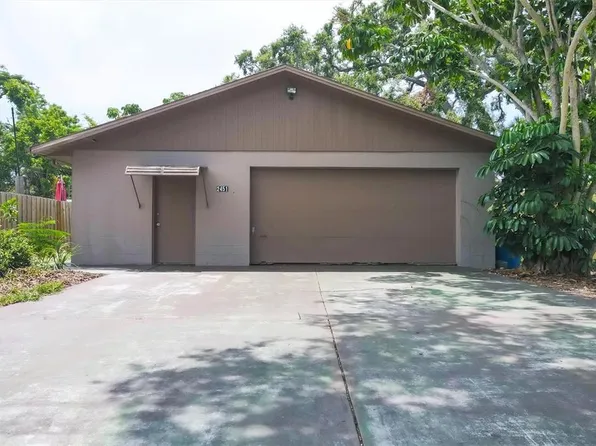 2451 Hickory Ave #15, Sarasota, FL 34234