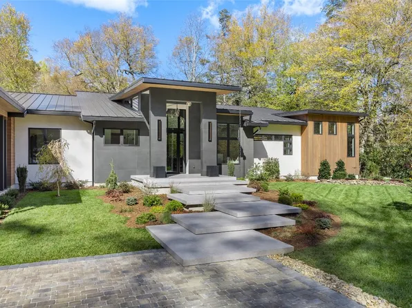 1616 N 4th Street, Highlands, NC 28741