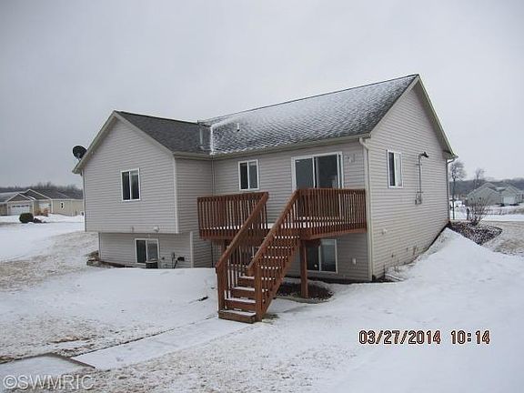 3rd image of 8910 Nature Meadows Ct NE