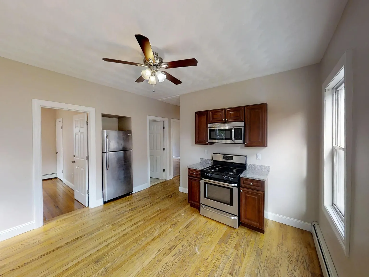96 Pembroke Avenue — Photo 3