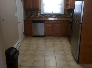 315 Smithfield Ave, Pawtucket, RI 02860