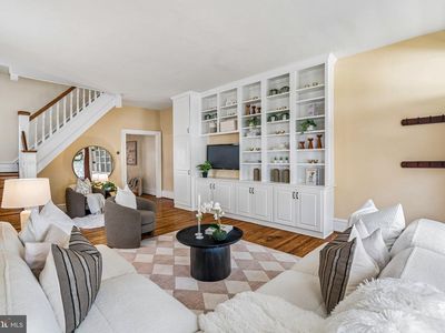 100 W Gorgas Ln, Philadelphia, PA, 19119