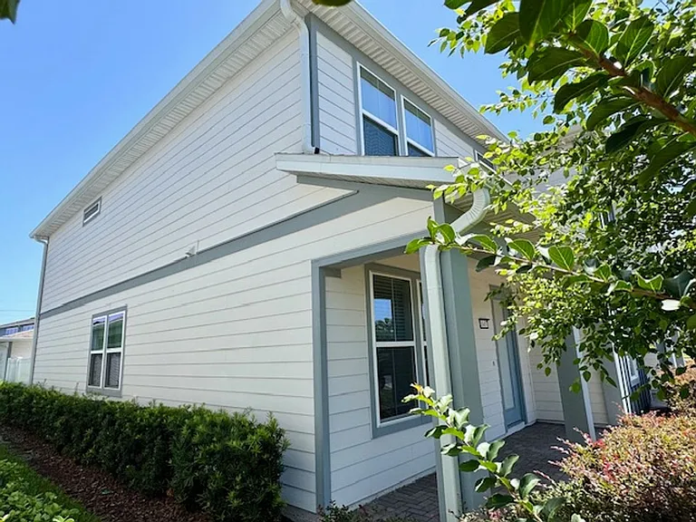 10457 Folly Beach Rd — Photo 4