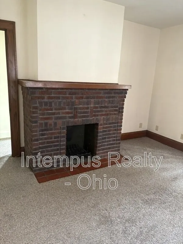 2 bed, 1.0 bath, 1295 sqft, $900 — Photo 4