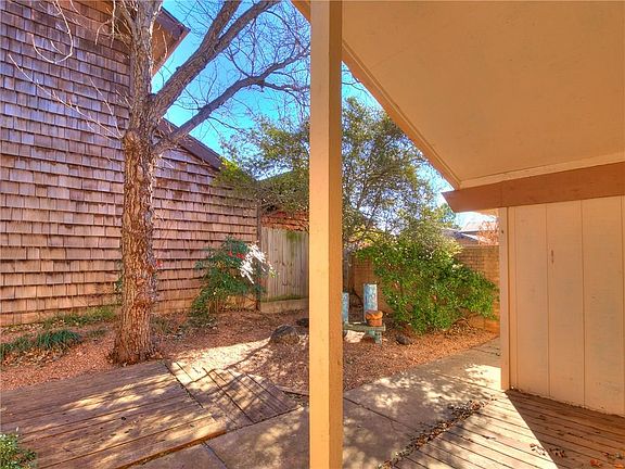 5th image of 4613 Dove Tree Ln