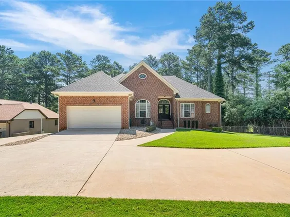 6642 Crestwood Peninsula, Flowery Branch, GA 30542
