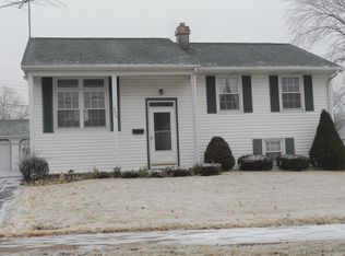 420 N Farrell Rd, Lockport, IL 60441