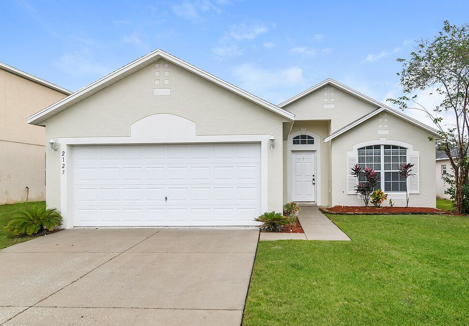 1st image of 2127 Aitkin Loop