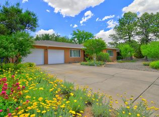1905 Amherst Dr NE, Albuquerque, NM 87106