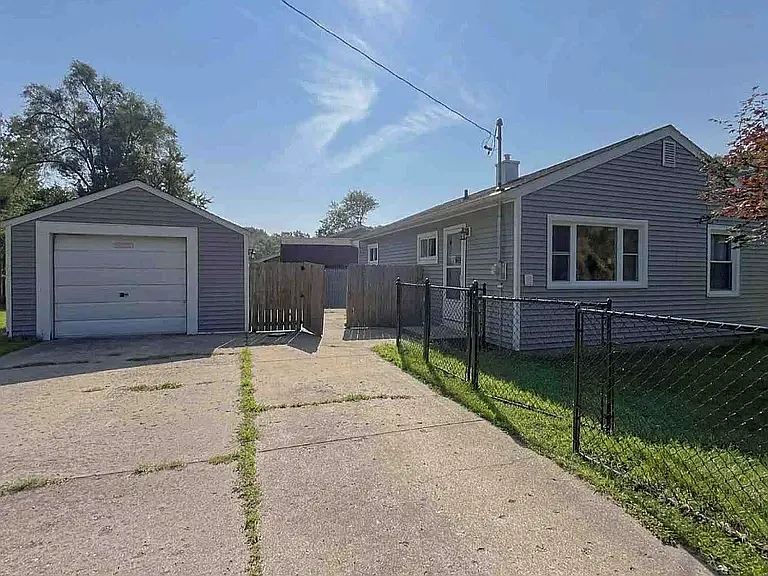 601 Golden Ave — Photo 9