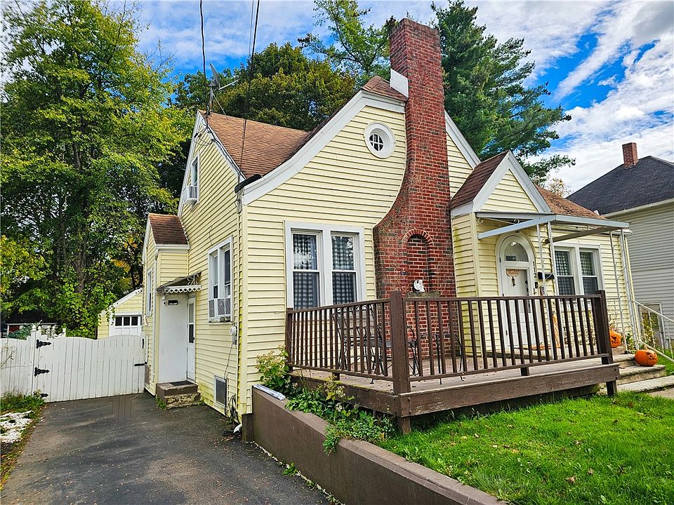 1st image of 112 Glen Ave