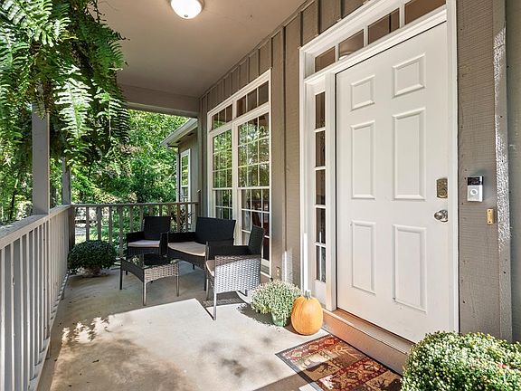 4th image of 571 Shady Grove Lane