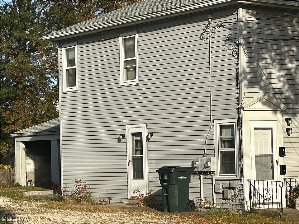2nd image of 229 Chestnut Blvd