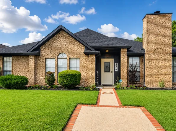 8517 Manchester Dr, Rowlett, TX 75089