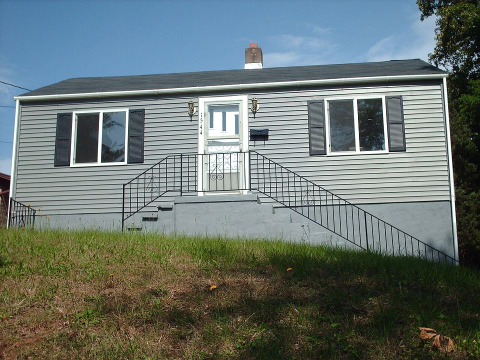 1st image of 1544 Myrtle Ave