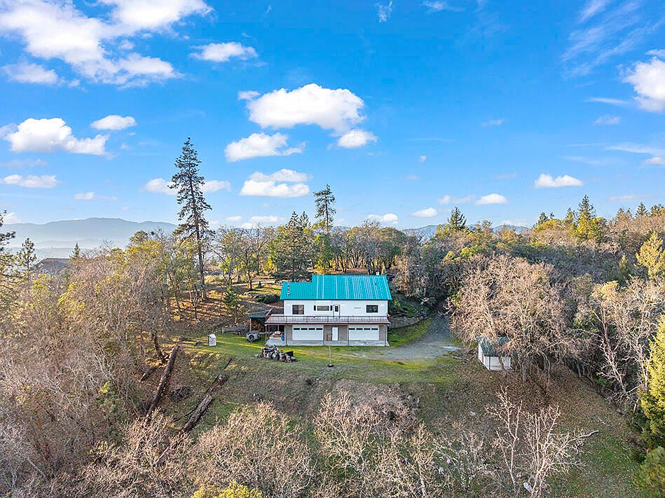 1st image of 111 Lance Dr