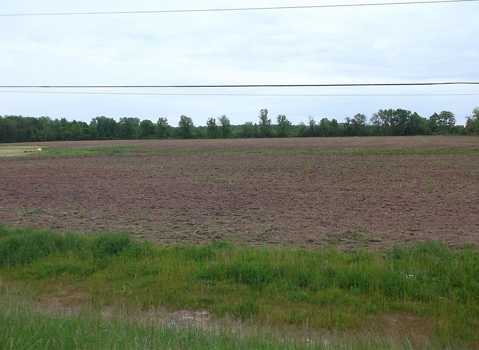 2nd image of 678 State Route 318