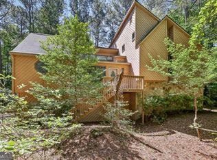 1010 Pine Grove Pointe Dr, Roswell, GA 30075