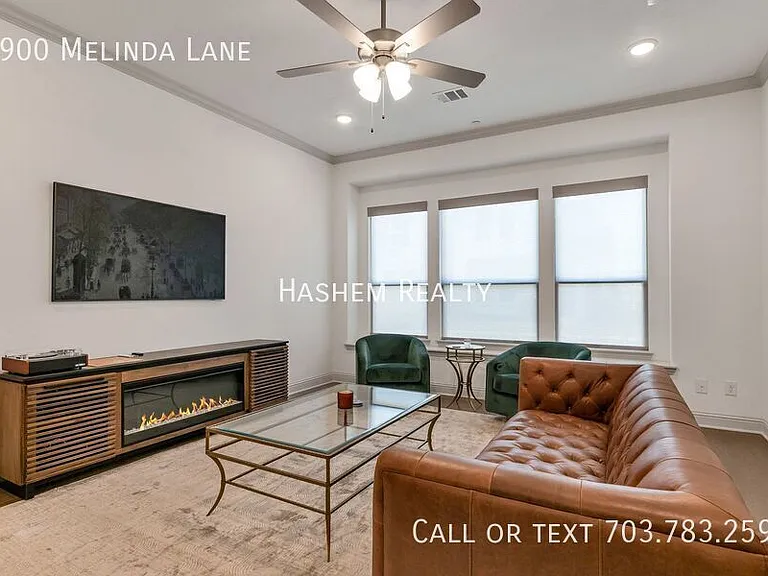 1900 Melinda Ln — Photo 10