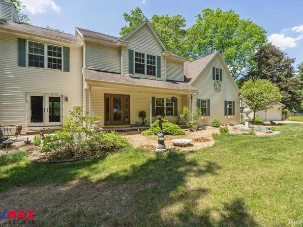 6345 Mack Rd, Howell, MI 48855