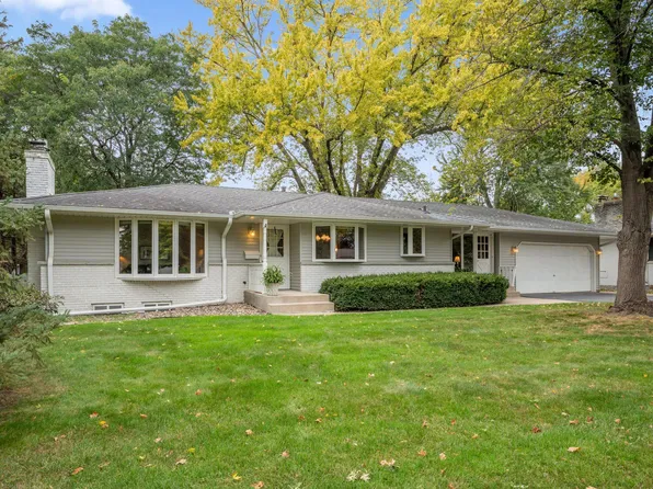 10940 Chowen Ave S, Bloomington, MN 55431