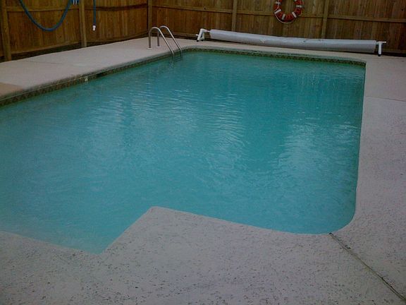 Very refreshing pool