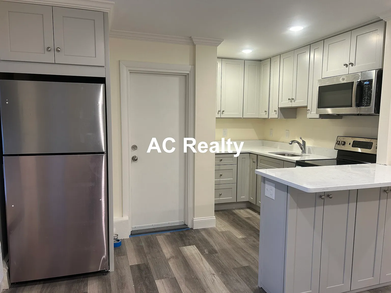 1 bed, 1.0 bath, $2,250 — Photo 3