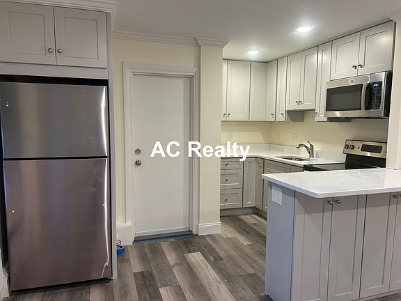 3rd image of 27 Minot St APT C