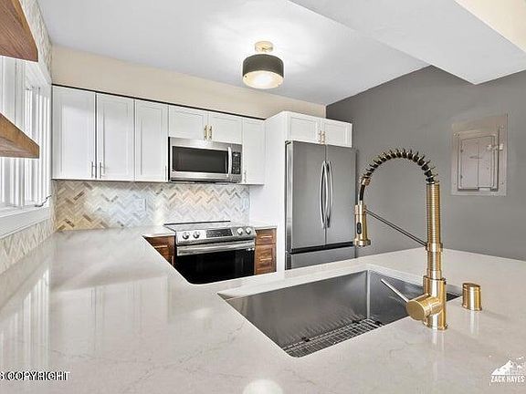 4th image of 7790 Boundary Ave #K-3