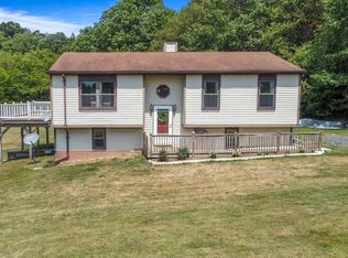 32 Little Pond Ln, Frostburg, MD 21532