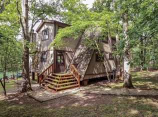 1128 Mitten Ridge Dr, Wright City, MO 63390