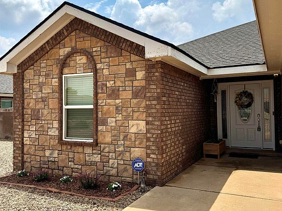4th image of 109 Carmel Ln