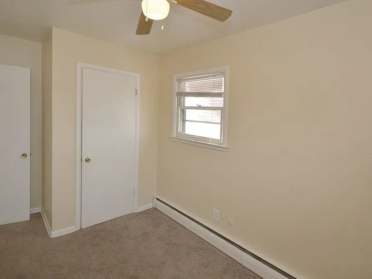103 Devon Ave #C2 — Photo 9