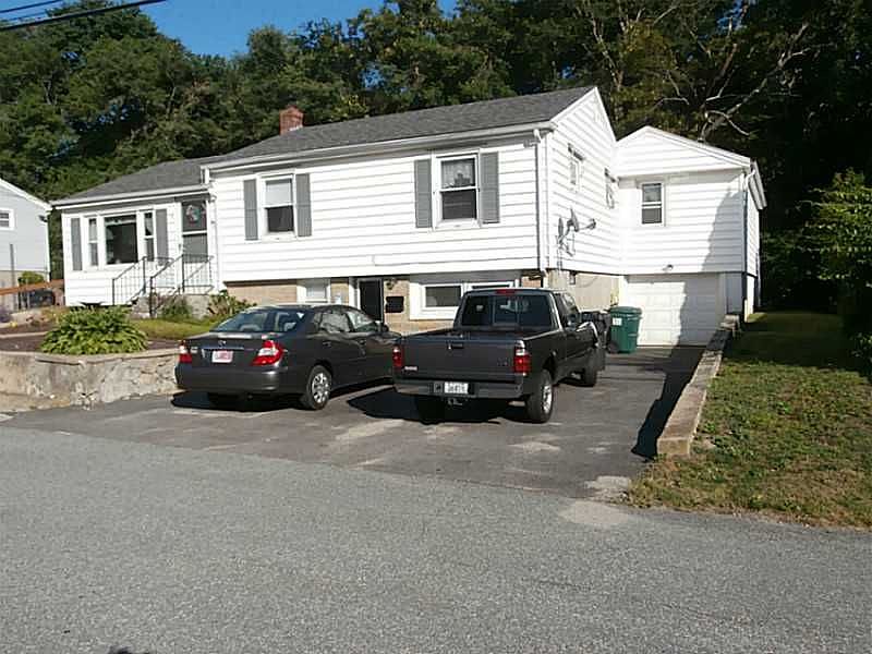 1st image of 15 Vincenzo Dr