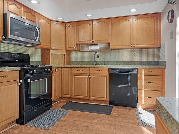 4th image of 11410 SW 110th Lane #11410