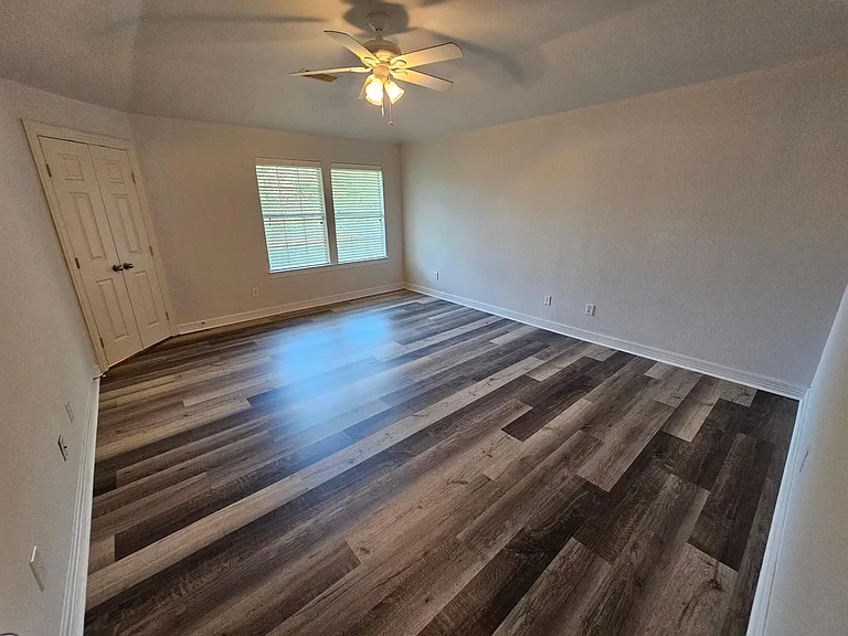 547 Birdsong Dr — Photo 29