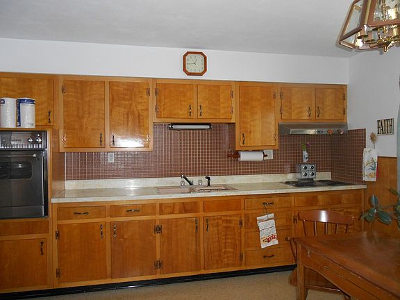 3rd image of 7719 Lacorn Ct