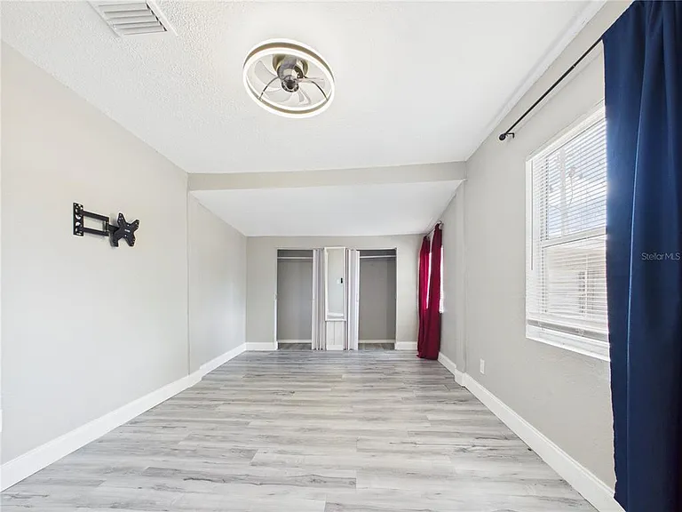 605 S Disston Ave — Photo 18