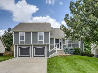 7305 N Lewis Ave, Kansas City, MO 64158