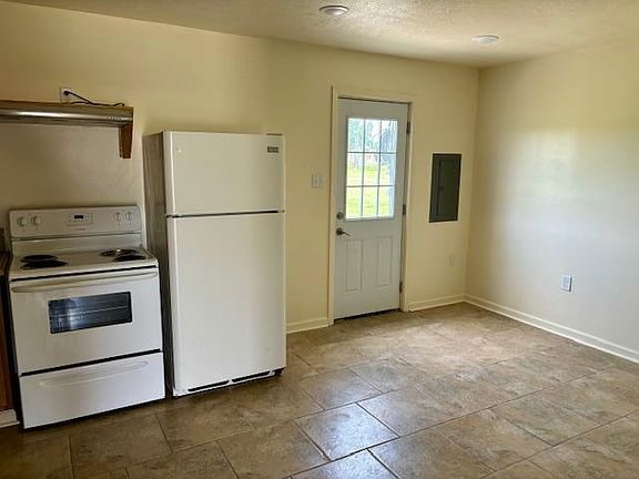 3rd image of 1011 Giovanni St APT 3