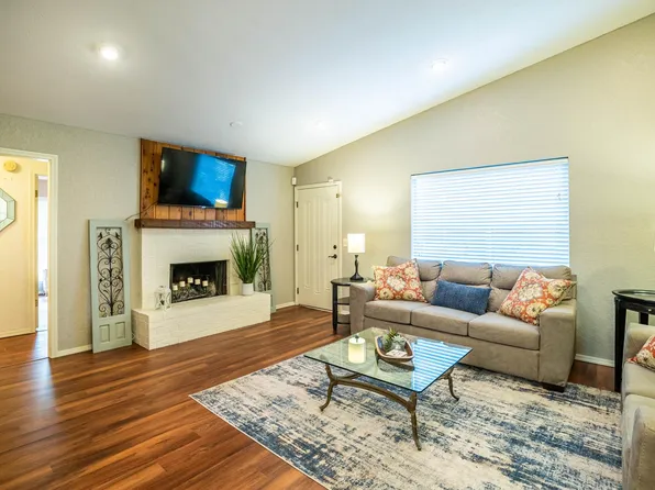 1318 Mary Lee Ln, Edmond, OK 73034